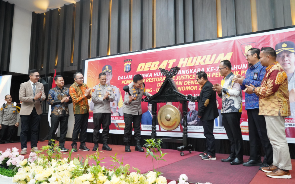 Debat_hukum2.PNG