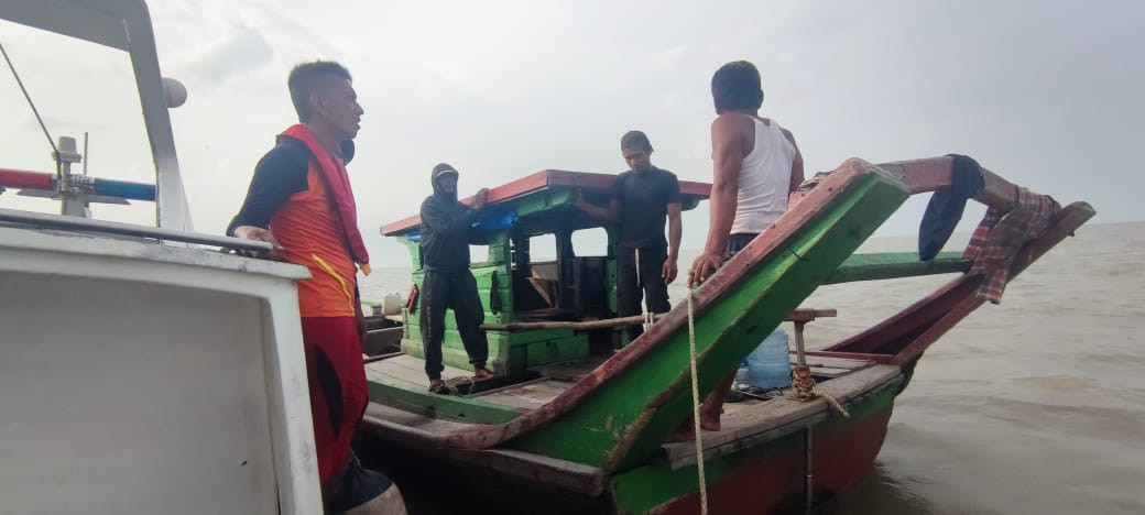 Dua Hari Pencarian, Tim SAR Belum Temukan 2 Nelayan Hilang di Rohil