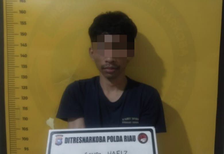 Pengedar Narkoba Terciduk di Tengah Jalan, 4.750 Butir Ekstasi Ditemukan Polisi dalam Mobil