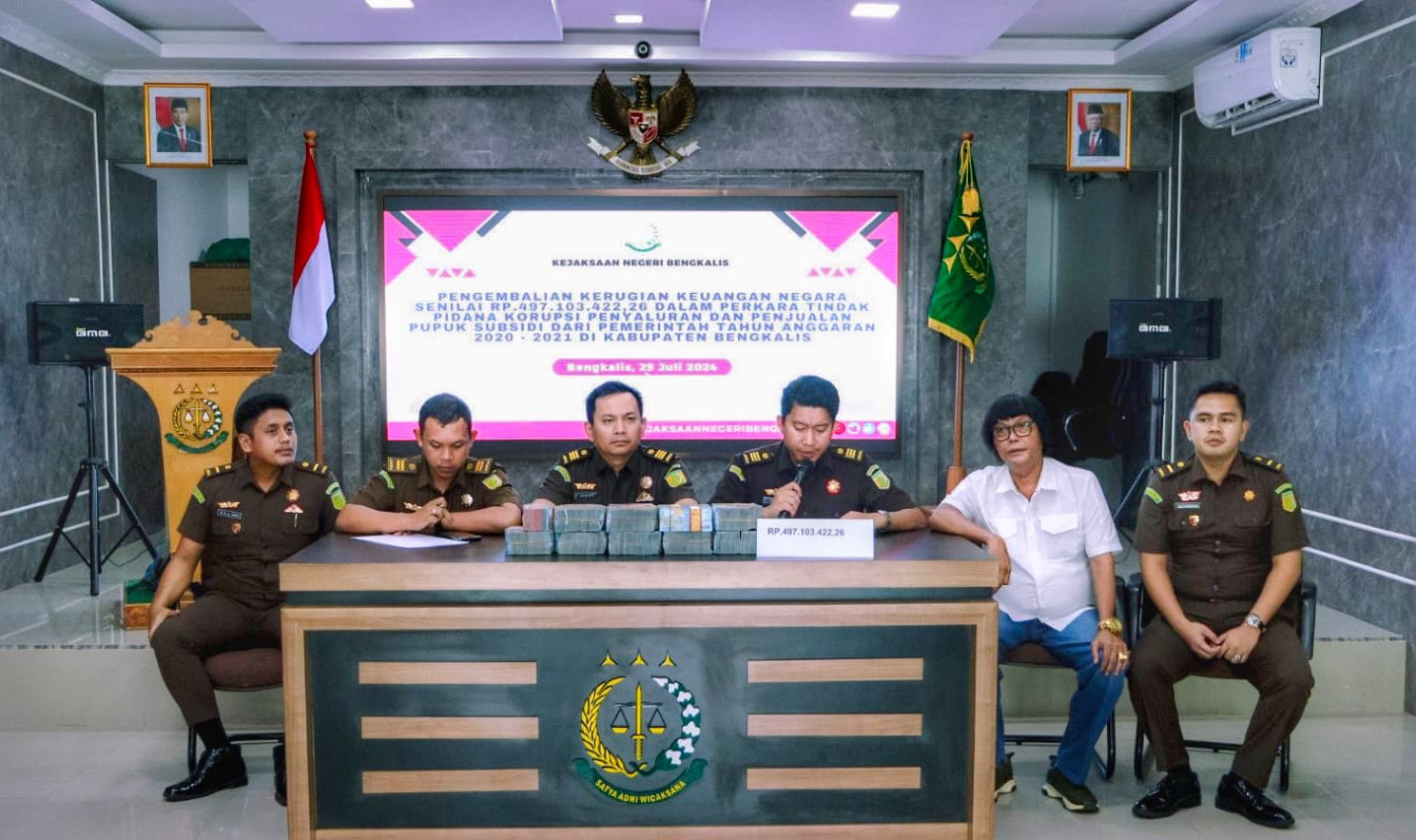 Kejari Bengkalis Terima Pengembalian Uang Kasus Korupsi Pupuk Subsidi