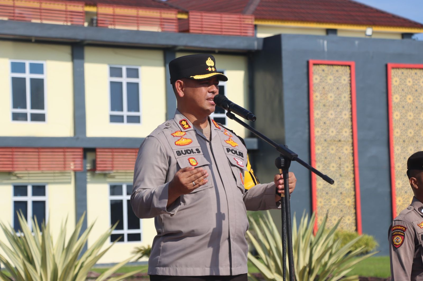 Pimpin Apel Dan Pengecekan Kesehatan Personil OMP, Ini Pesan Tegas Kapolres Rohul