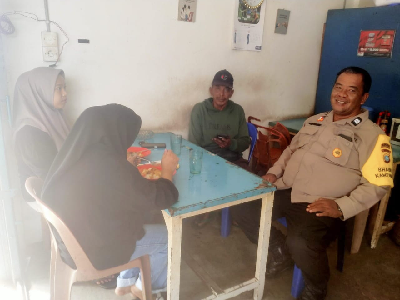Bhabinkamtibmas Polsek Pulau Burung Lakukan Cooling System, Jaga Keamanan Jelang Pemilu 2024