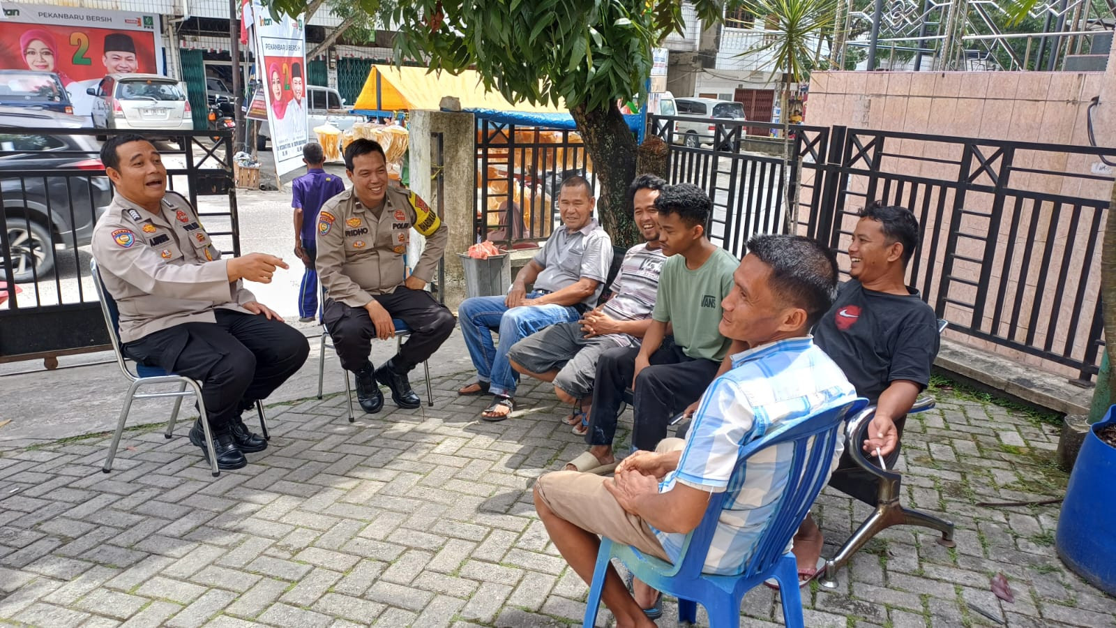 Polsek Senapelan Sosialisasi Cooling System Pilkada Damai ke Warga Kelurahan Sago