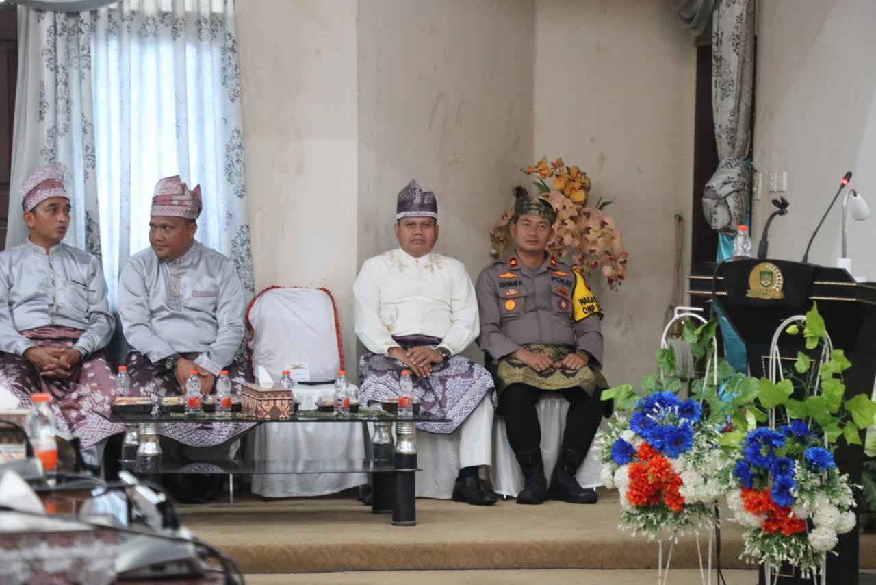 Hadiri Paripurna Hari Jadi Rohul ke-25, Wakapolres: Ciptakan Pemilu Aman dan Damai