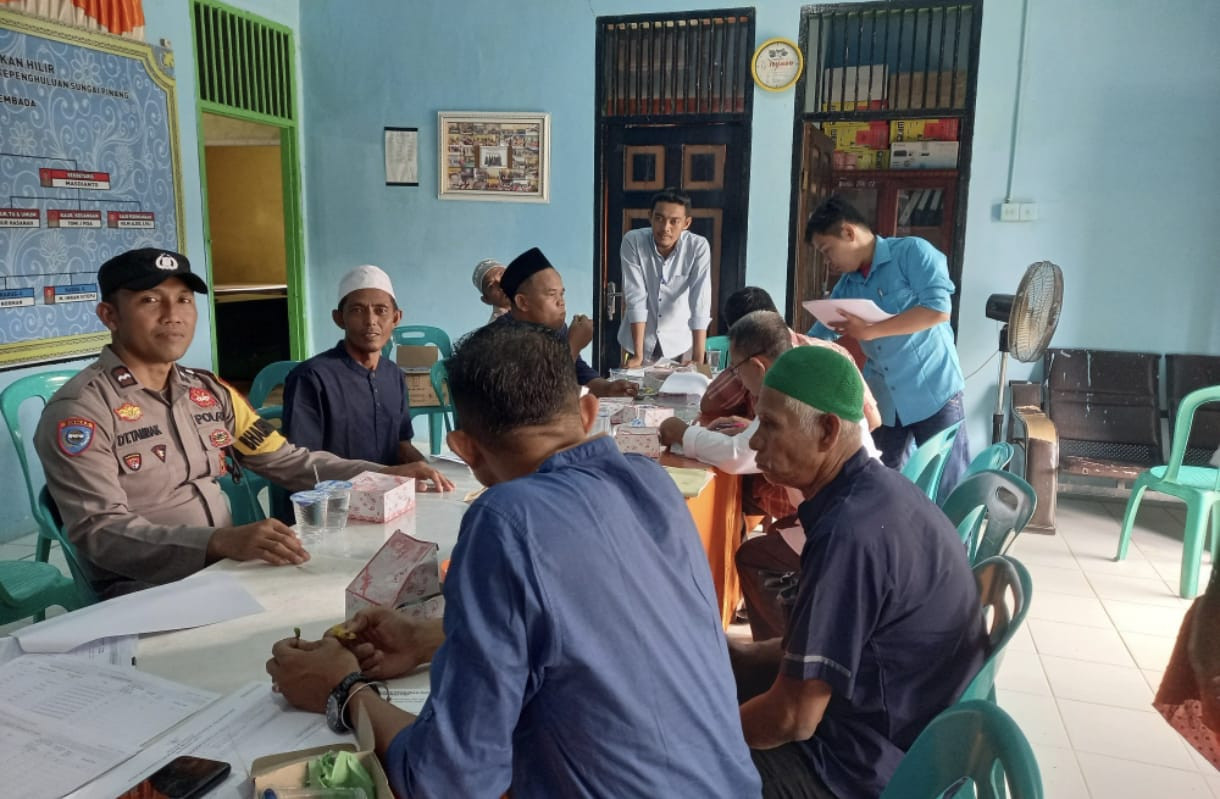 Wujudkan Pilkada Damai, Personil Polsek Pujud Gandeng Tokoh Masyarakat