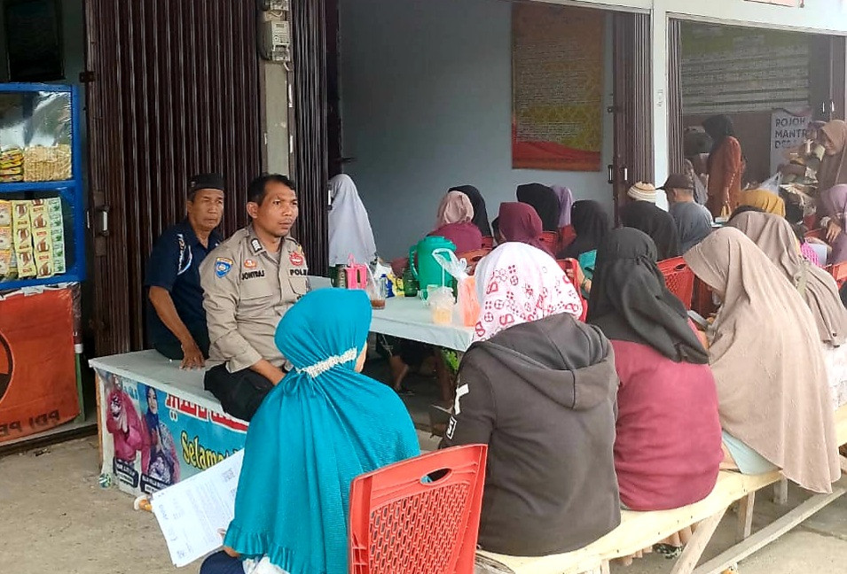 Imbau Warga Jaga Kondusifitas, Polsek Tenayan Raya Sampaikan Pesan Cooling Sistem Pilkada Damai