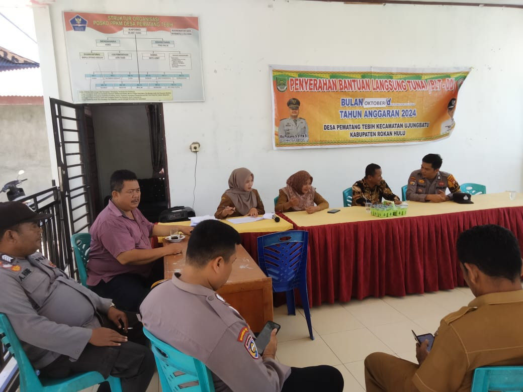 Personil Polsek Ujung Batu Bersama Tokoh Masyarakat Desa Pematang Tebih Gelar Cooling System