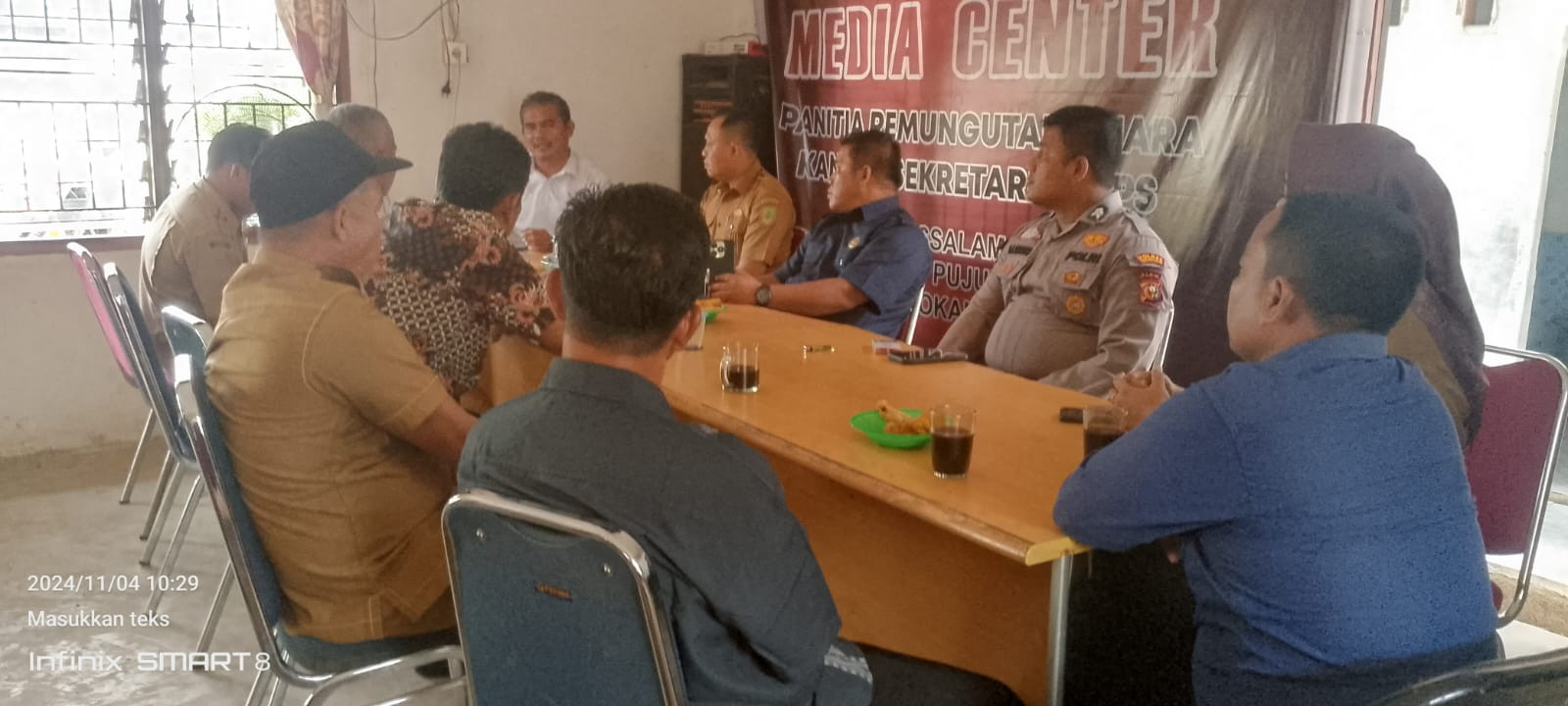 Dukung Pilkada Damai, Polsek Pujud Sambangi Warga Sampaikan Pesan Cooling System
