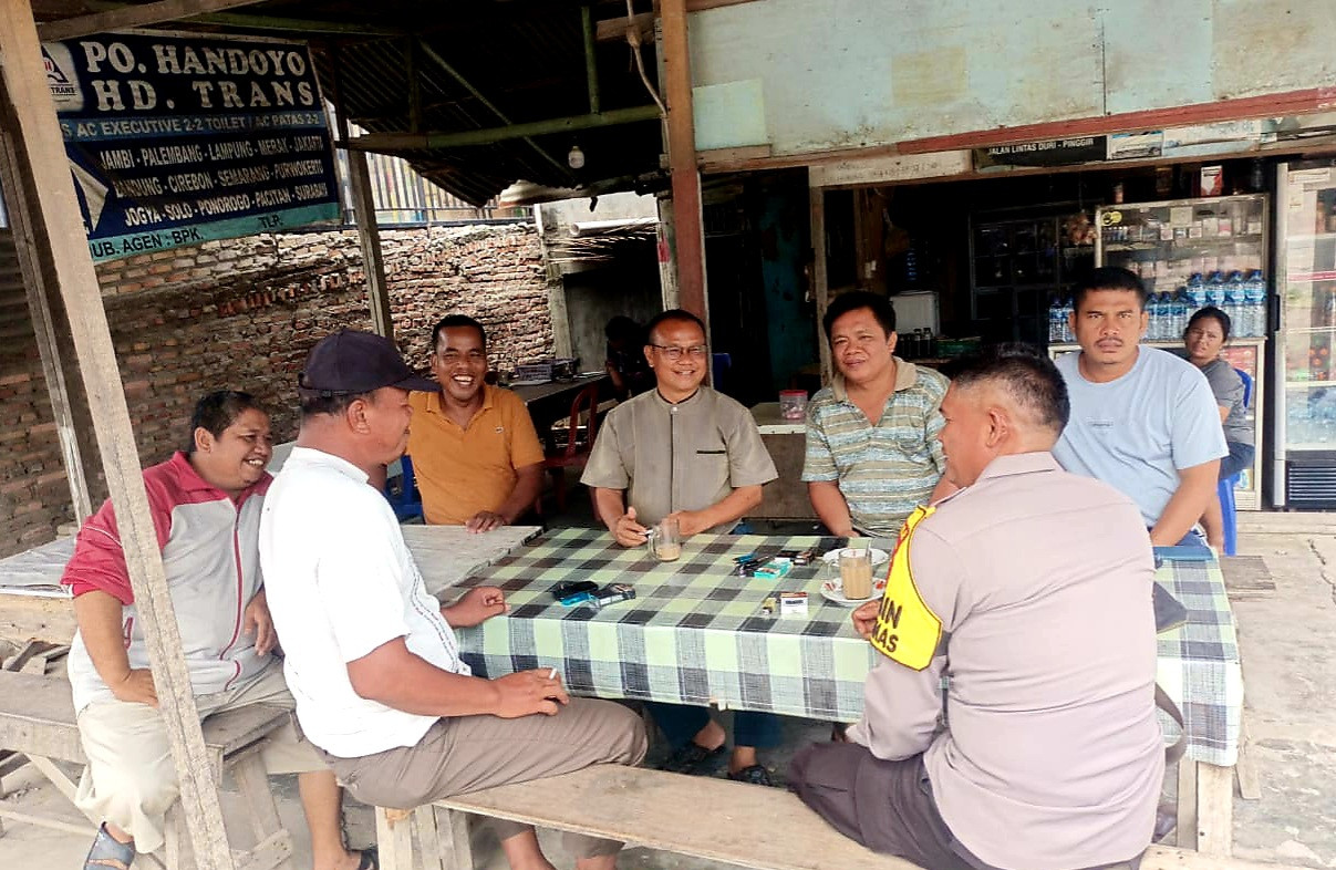 Polsek Pinggir Gelar Sosialisasi Cooling System Pilkada Serentak 2024 di Desa Tengganau