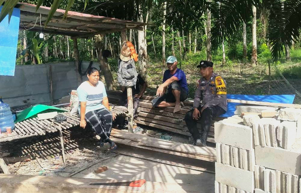 Sampaikan Pesan Cooling System, Bhabin Polsek Rupat Utara Duduk Bersama Warga Binaan