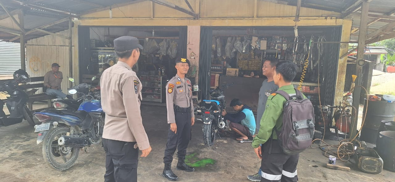 Patroli Polsek Kerinci Kanan Jaga Kamtibmas dan Dukung Pilkada Damai 2024