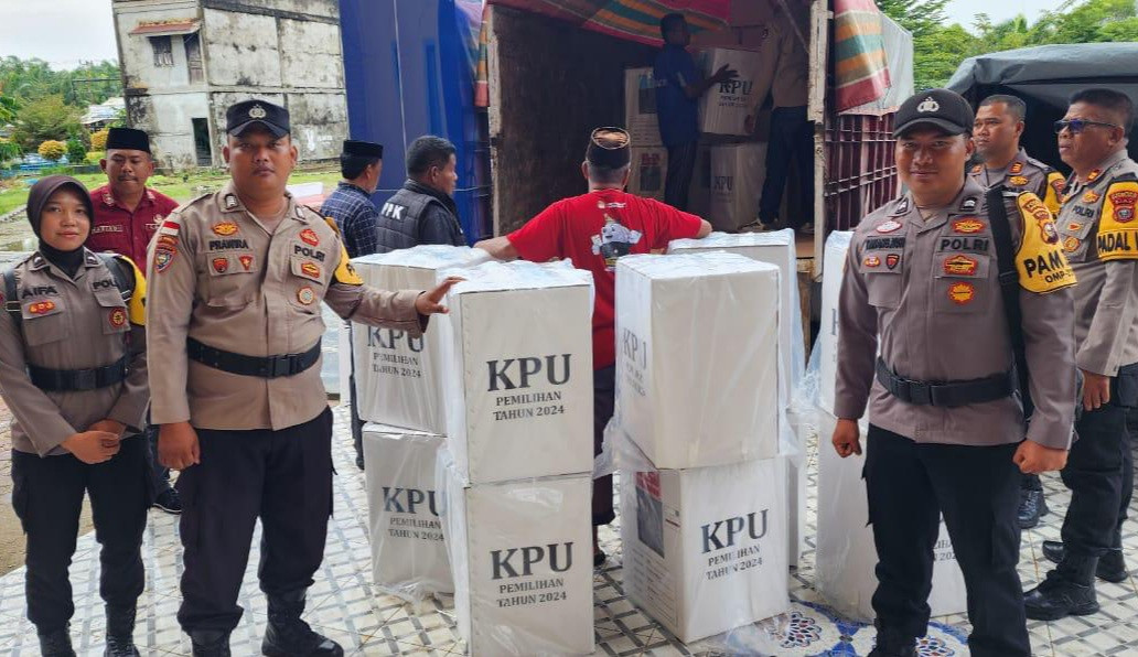 Logistik Pilkada 2024 Didistribusikan di Kecamatan Rupat