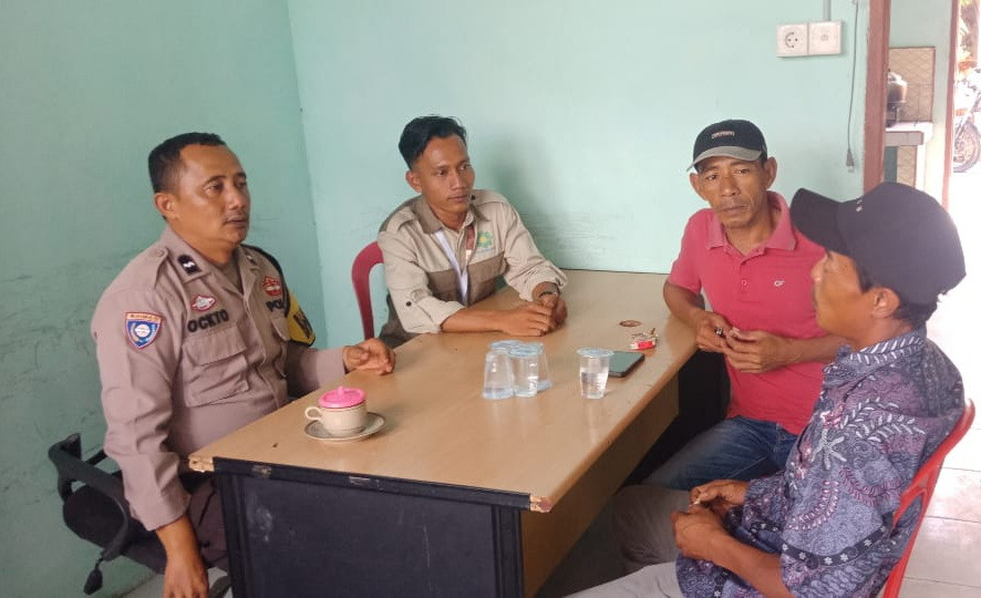 Polsek Bantan Ajak Warga Desa Deluk untuk Gunakan Hak Pilih dengan Bijak pada 27 November 2024