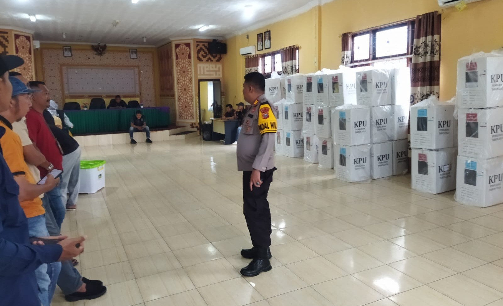 Pengamanan Logistik Pilkada Serentak 2024 di Kecamatan Bantan Berjalan Lancar dan Aman