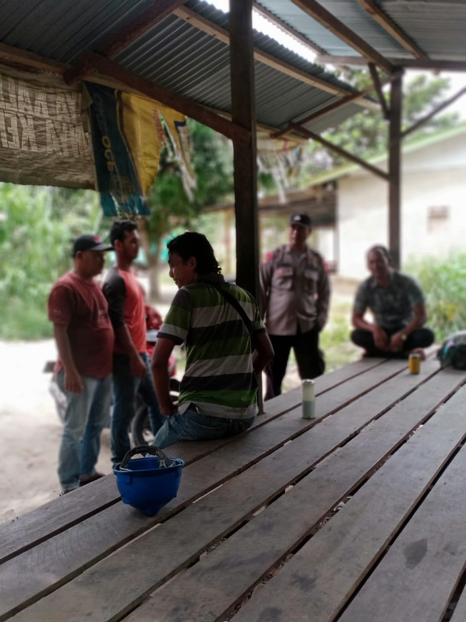 Bhabinkamtibmas Polsek Pujud Gelar Cooling System di Perkebunan Siarang-arang