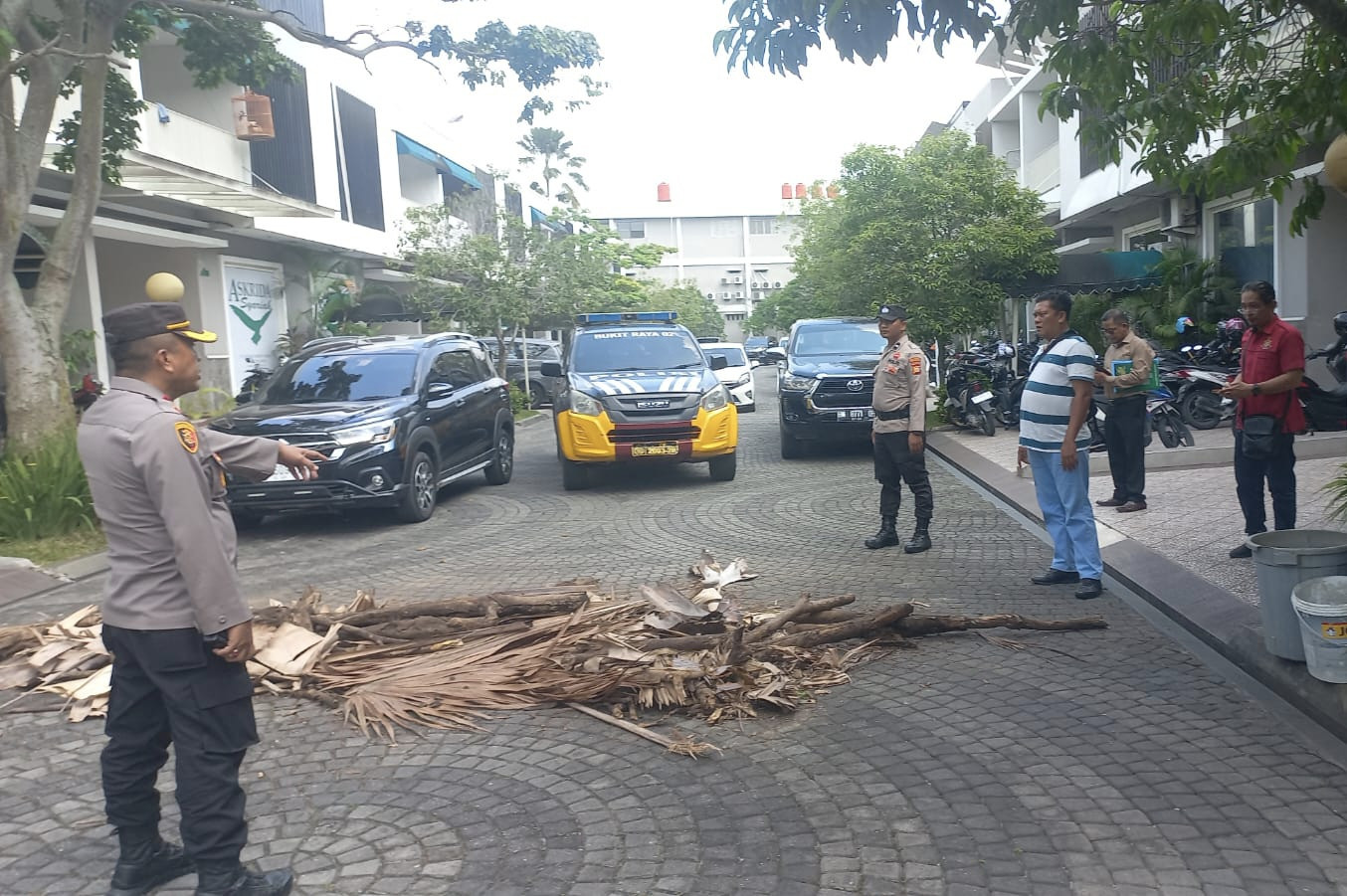 Dituding Arogan ke Warga yang Blokade Komplek Mega Asri, Ini Kata Kapolsek Bukit Raya