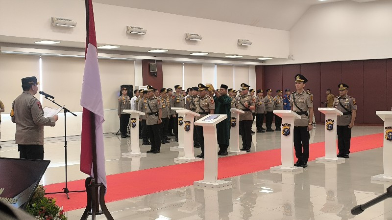 Kapolda Riau Pimpin Sertijab Pergantian 3 Kapolres dan Kabid Humas