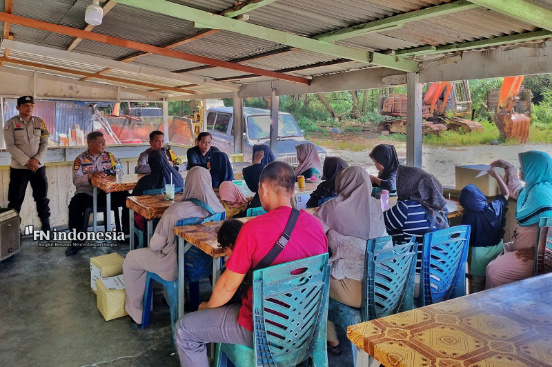 Polsek Tenayan Raya Cooling System Pilkada Damai Bersama Warga Pebatuan 