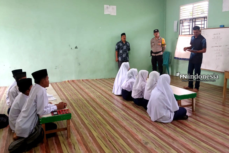 Kapolsek Batu Hampar Gelar Sosialisasi Anti Narkoba di SMP Islam Ponpes Modern Muhammad Yunus Nur
