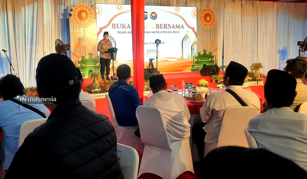 Bulan Suci Ramadan Kapolda Riau dan Wartawan WMPR Buka Puasa Bersama dan Berbagi Takjil Gratis