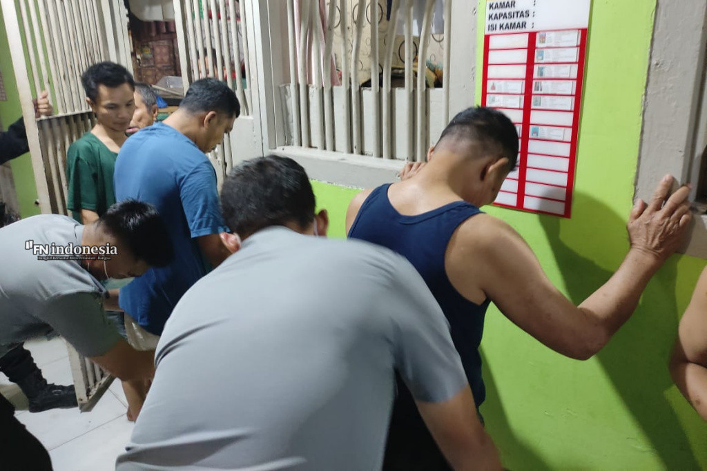 Jelang Lebaran, Lapas Pekanbaru Gandeng APH Gelar Razia Kamar Hunian Warga Binaan