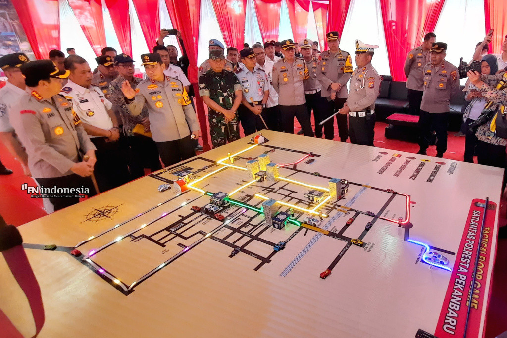 Kapolda Riau Tinjau Pos Pengamanan, Pastikan Kelancaran Arus Mudik Lebaran 2025