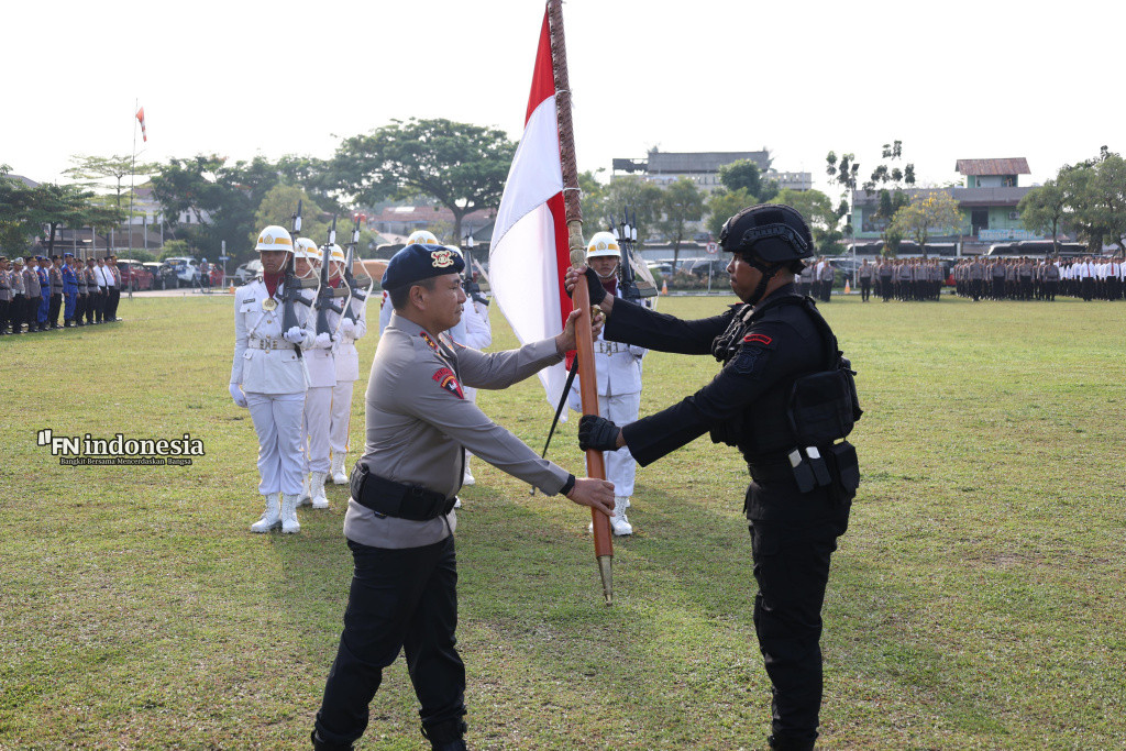 Tim Brimob Challenge 2025 Dilepas Kapolda Riau, Usung Semangat Juang dan Pataka Kehormatan