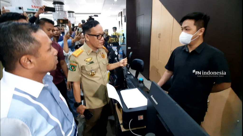 Wamenaker Kembali Sidak Sanel Tour and Travel, Pemilik Perusahaan Mangkir