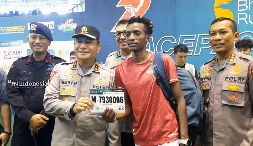 Ribuan Pelari Mulai Serbu Gelanggang Remaja untuk Ambil Racepack Riau Bhayangkara Run 2025