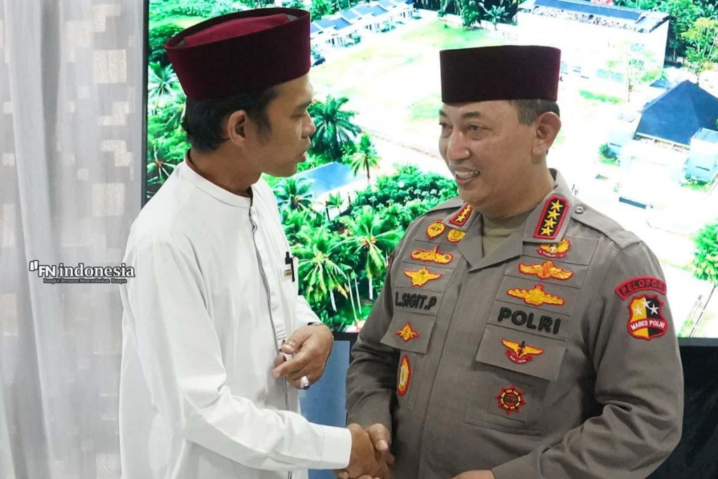 Kunjungi Ponpes Ustaz Abdul Somad, Kapolri Sampaikan Pesan Bersatu dalam Keberagaman