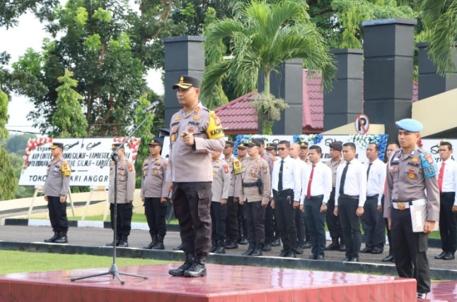 Polres Kuansing Gelar Serah Terima Jabatan Dua Kabag, Satu Kasat dan 4 Kapolsek