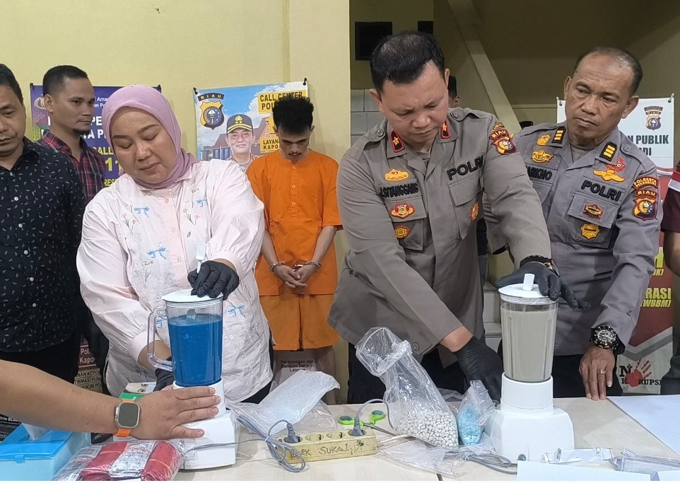 Polsek Sukajadi Musnahkan Ribuan Pil Ekstasi dan Happy Five