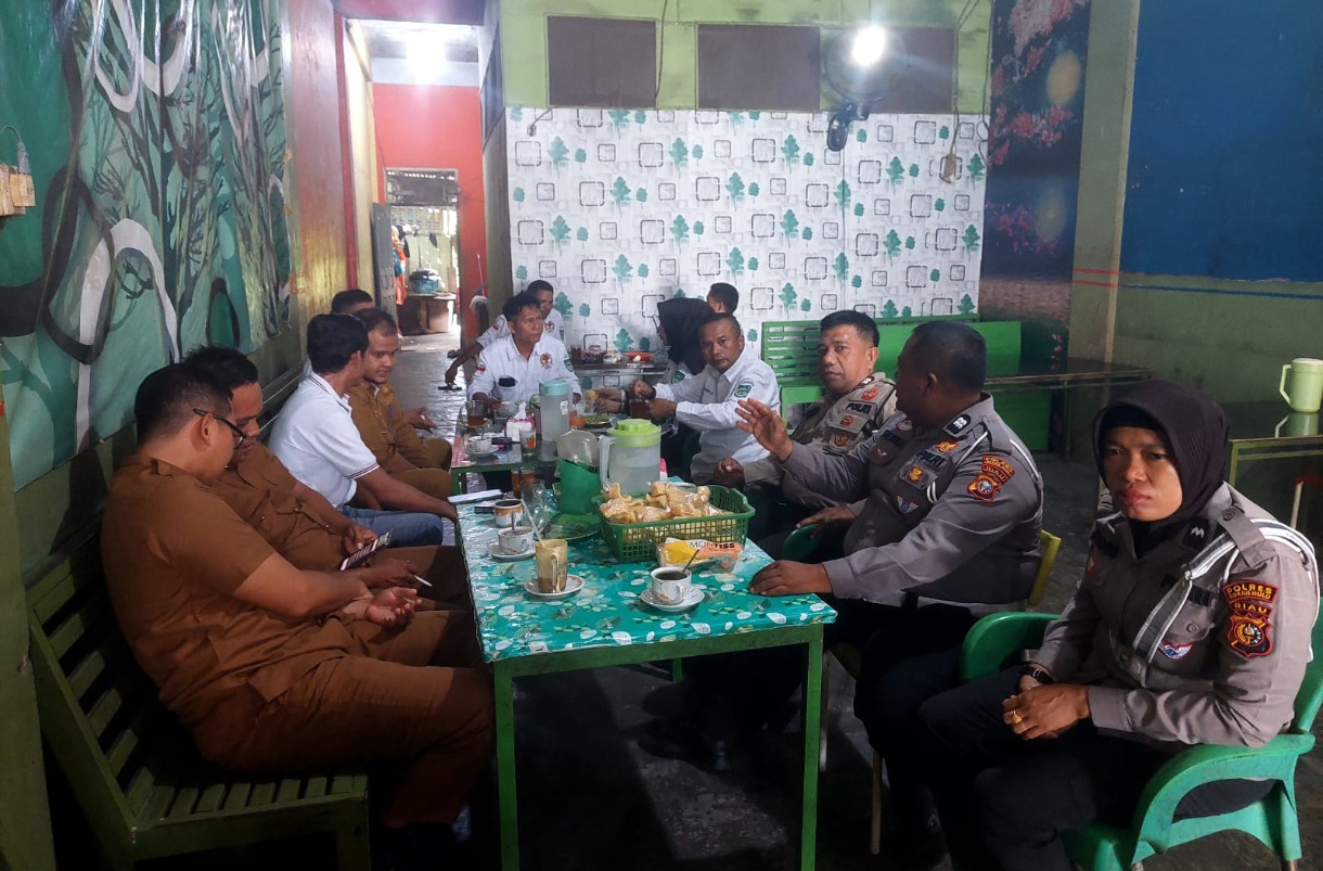 Personil Polsek Ujung Batu Gelar Cooling System dengan Tokoh Masyarakat