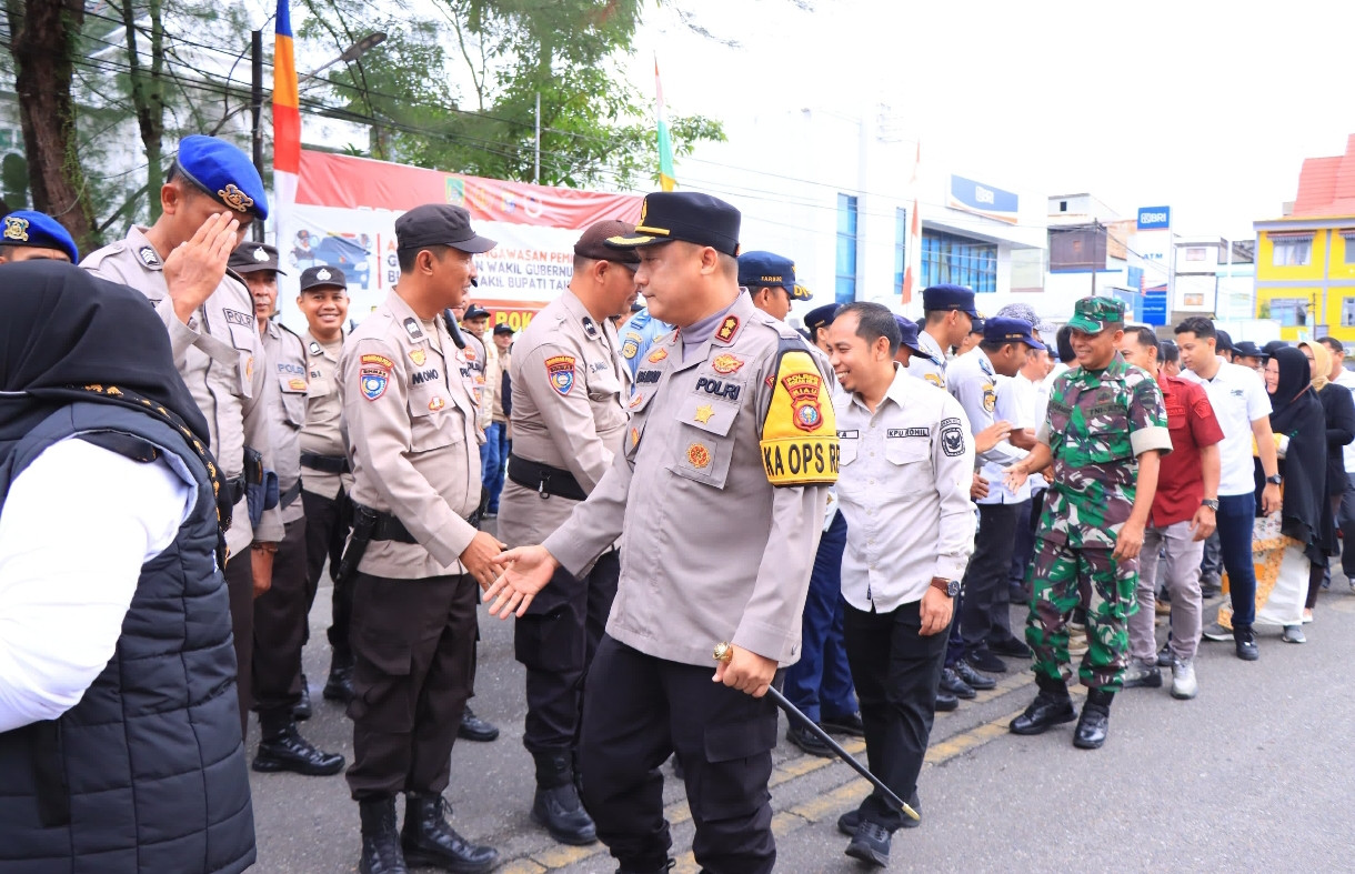 Kapolres Rohil Hadiri Apel Siaga Patroli Pengawasan Masa Tenang Pilkada Serentak Tahun 2024