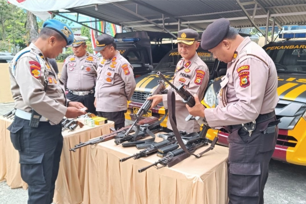 Bentuk Pengawasan Internal, Kompol Herman Pelani Lakukan Pemeriksaan Senpi Berkala