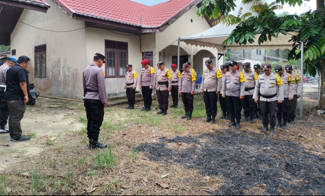 Polsek Sungai Mandau Gelar Apel Gabungan untuk Pengamanan Pilkada Serentak 2024