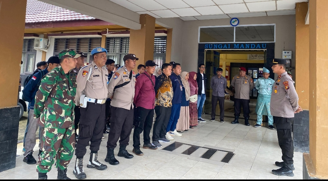 Kapolsek Sungai Mandau Pimpin Apel Gabungan Kesiapan Pengamanan Rapat Pleno Pilkada 2024