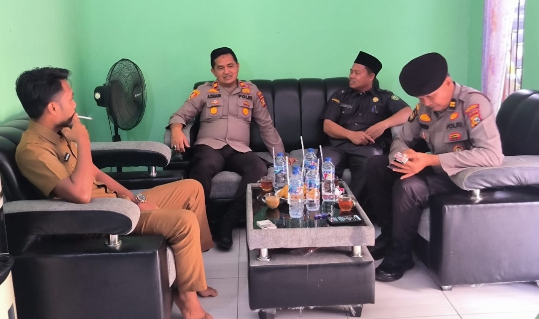 Cooling System Polsek Kerinci Kanan Jaga Keamanan Pasca Pilkada 2024