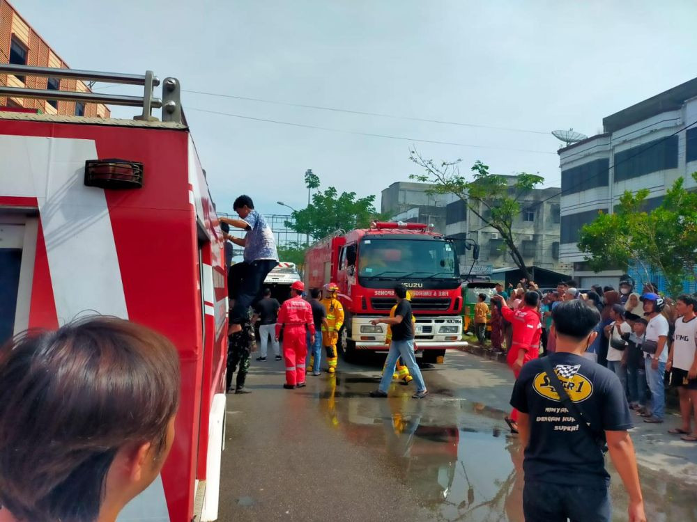 Sijago Merah Lalap Dua Unit Ruko di Bengkalis, Satu Keluarga Jadi Korban