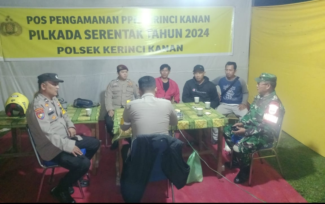Sinergitas TNI-POLRI Gelar Pengamanan Gudang Logistik Pilkada 2024