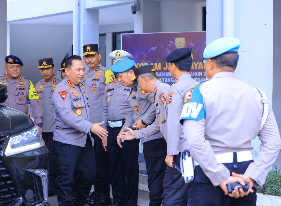 Kapolri Tinjau Langsung Kesiapan Pengamanan Misa Agung dan ISF