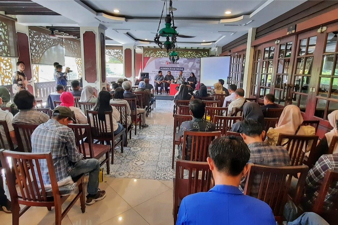 Bawaslu Riau Gelar Konsolidasi Media Penguatan Pemberitaan Tahapan Pemilu 2024 - (Ada 0 foto)
