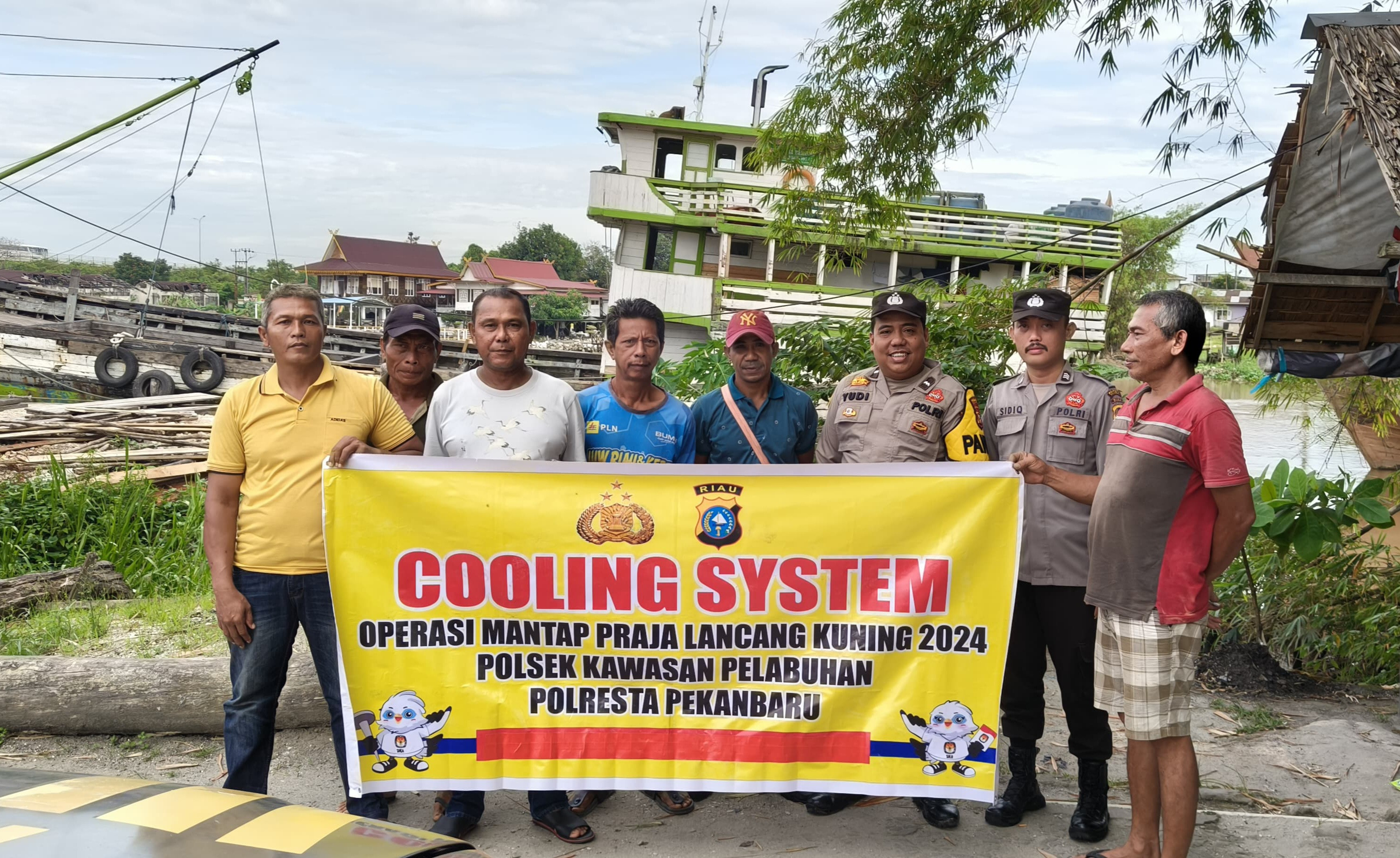 Polsek Kawasan Pelabuhan Pekanbaru Beri Pesan Kamtibmas ke Pekerja Pelabuhan