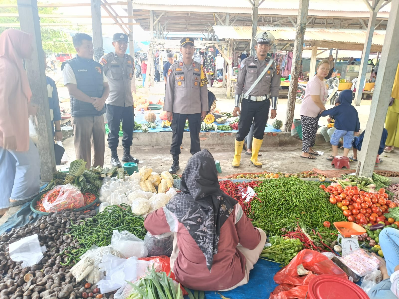 Ini Pesan Kapolsek Bonaidarussalam Gelar Coolling System di Pasar Sontang 