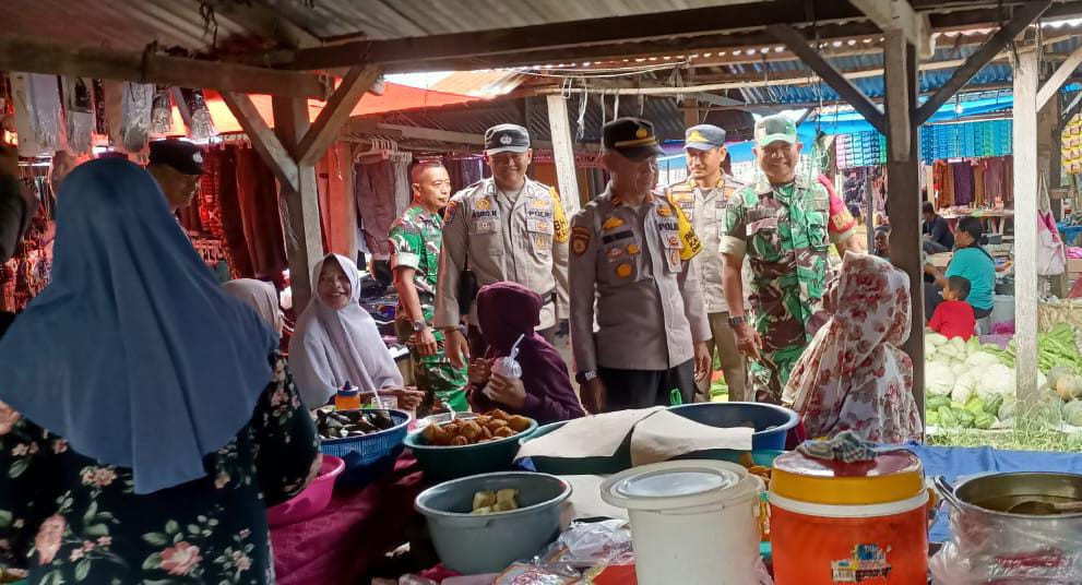 Gandeng Tokoh Masyarakat, Kapolsek Tambusai Utara Sampaikan Pesan Coolling System Pilkada Damai