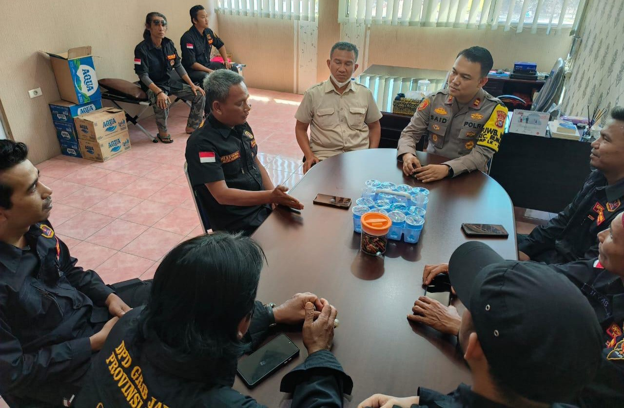 Rangkul Masyarakat Peduli Kamtibmas, Kapolsek Rumbai Terima Kunjungan Silaturahmi Ormas GRIB