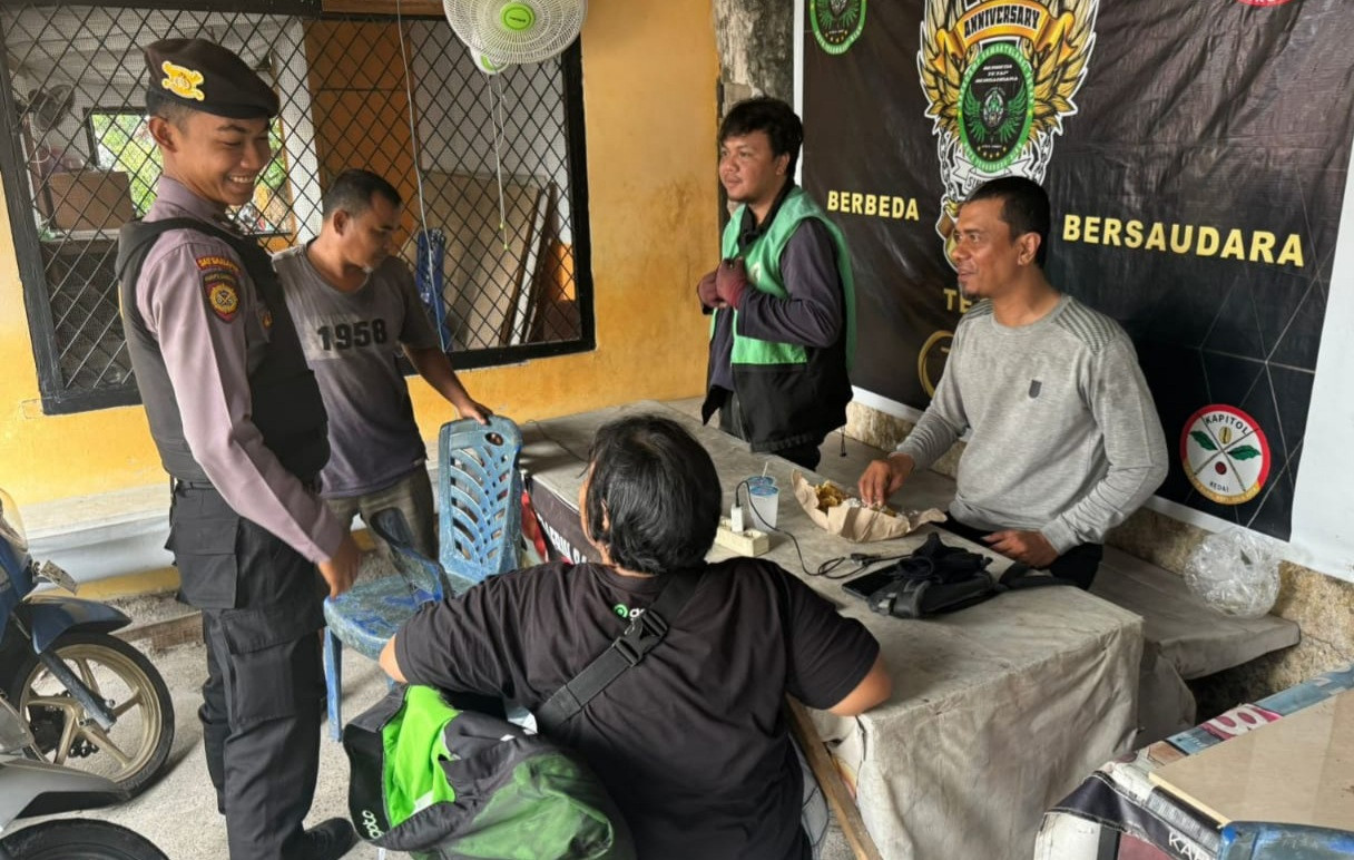 Bincang Hangat Pilkada Damai, Sat Samapta Polresta Pekanbaru Gandeng Komunitas Ojol Online 