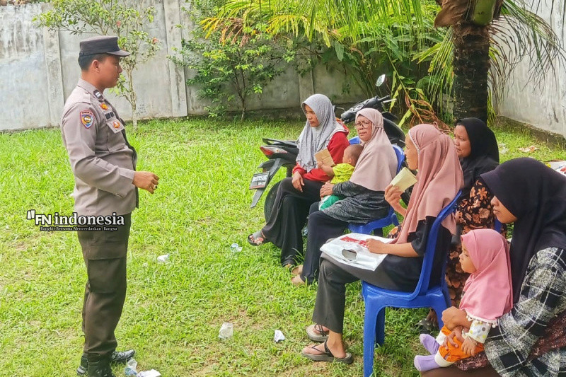 Polsek Tenayan Raya Sosialisasikan Pilkada Damai ke Masyarakat Sialang Rampai 