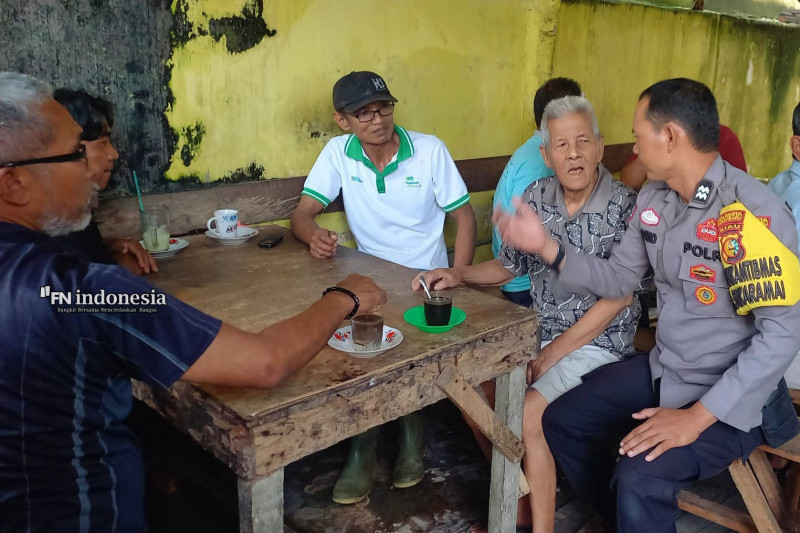 Bersama Pedagang Kaki Lima Bhabin Kota Maksimalkan Pelayanan Kamtibmas