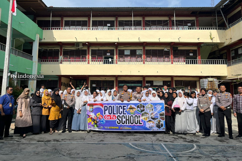 Satlantas Polresta Pekanbaru Gelar Police Goes to School Bersama SMK Nurul Falah
